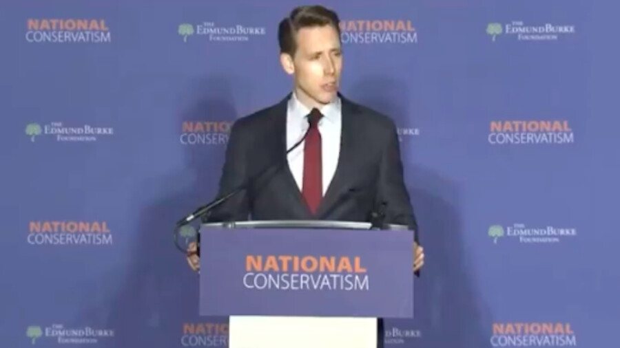 Senator Josh Hawley Blames ‘The Left,’ Feminism for Rise in Porn Viewership Senator Josh Hawley Blames ‘The Left,’ Feminism for Rise in Porn Viewership