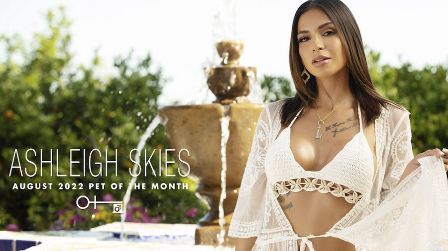 Penthouse Names Ashleigh Skies August ‘Pet of the Month’ Penthouse Names Ashleigh Skies August ‘Pet of the Month’
