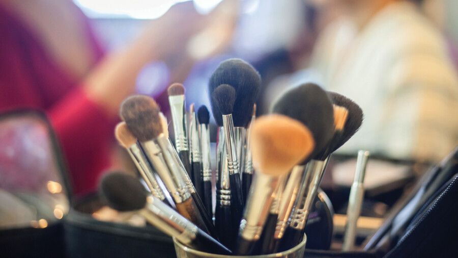 How to Avoid Germs in the Makeup Chair