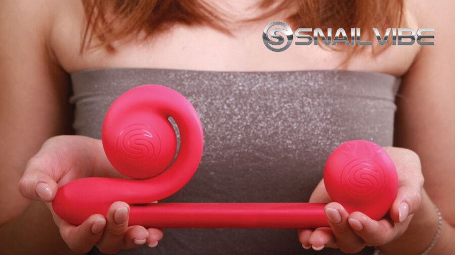 Snail Vibe Puts a Literal New Spin on the Dual-Stim Vibrator