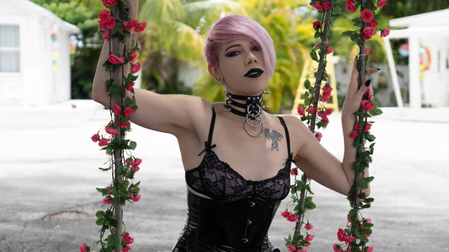 Q&A: Fatal Goth Slays as Witchy Cyberpunk Vampire