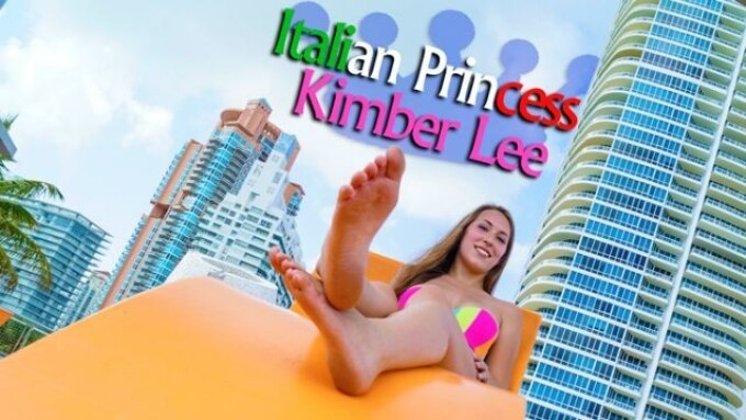 Kimber Lee Set for Free iFriends Cam Show 