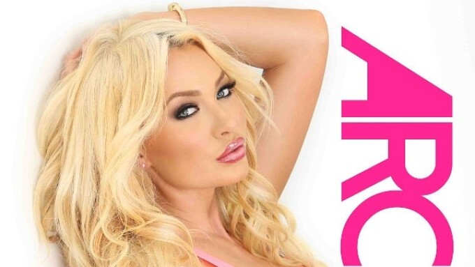 Summer Brielle Signs With ArchAngel
