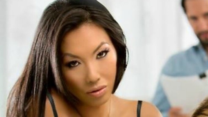 Asa Akira to Host Reddit AMA Today  