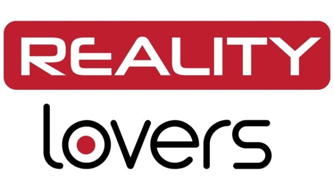 Reality Lovers Offers Green Screen VR Porn