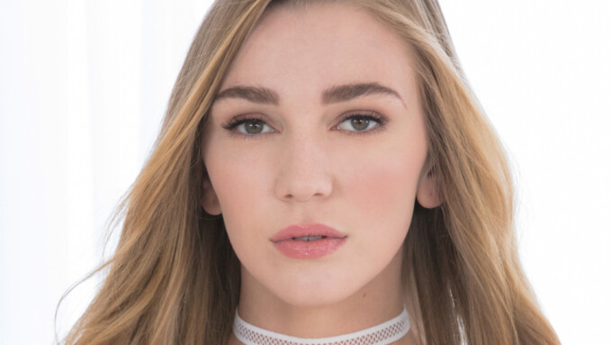 Kendra Sunderland Stars in 'Club VXN' From Vixen.com