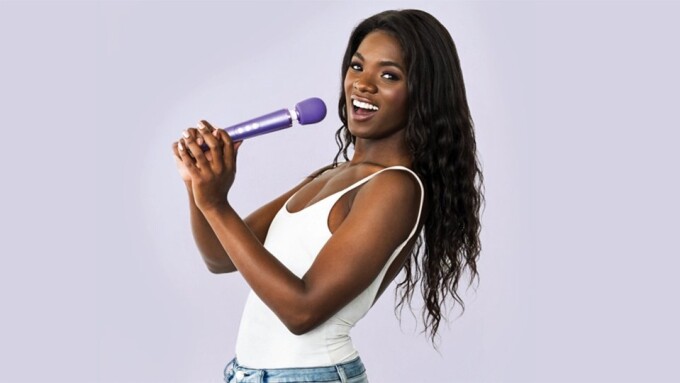 Entrenue Offers Le Wand's Rechargeable Mini Massager