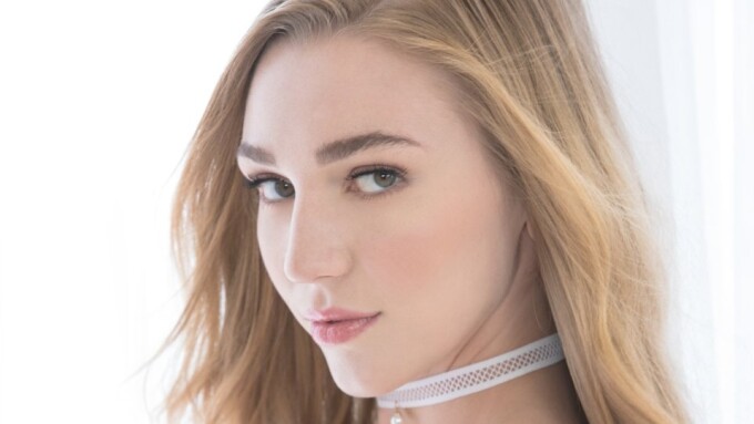 Kendra Sunderland Stars In Black And White 14 For Blacked 0423