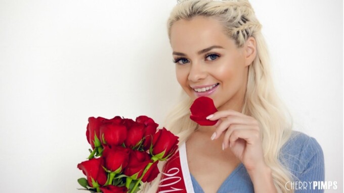 Cherry Pimps Crowns Elsa Jean as Cherry of the Year