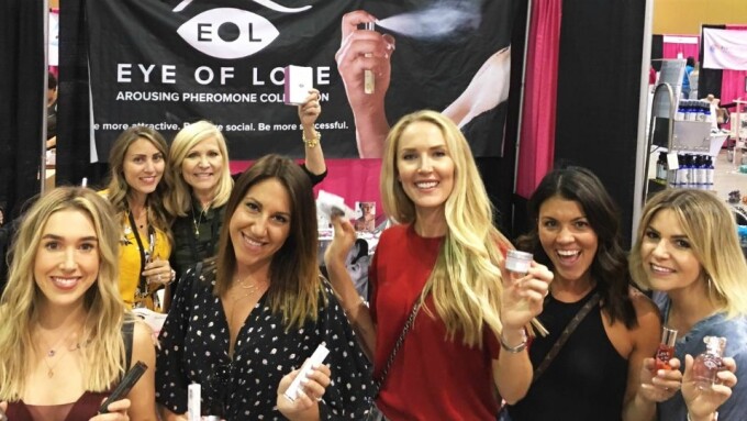 Eye of Love Reports Success at AZ Women's Expo