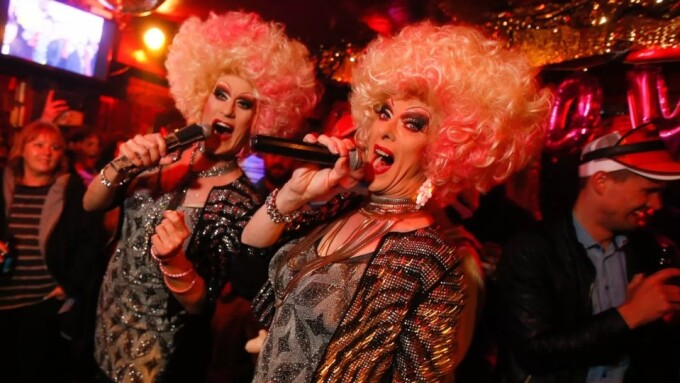 Hamburg Opens 1st 'Porn Karaoke' Bar and It's Every Bit as Fabulous as You'd Imagine