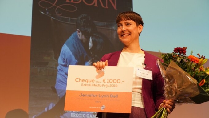 Jennifer Lyon Bell's 'Adorn' Becomes 1st Adult Film to Win Dutch 'Sex & Media Prize'