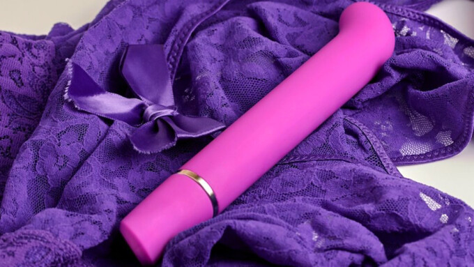 Ella Paradis Offers Free Vibrators During Coronavirus Lockdown