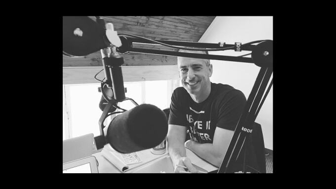 Dan Savage Sets Live Edition of 'Savage Lovecast' for Saturday