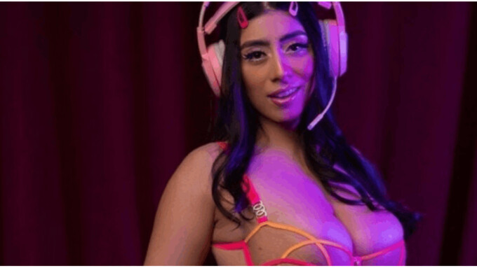 Violet Myers Makes NSFW Gaming Livestream Debut on JoystickTV