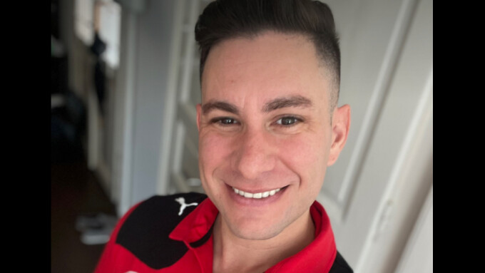 Performer Brad Knight Passes Away at 36