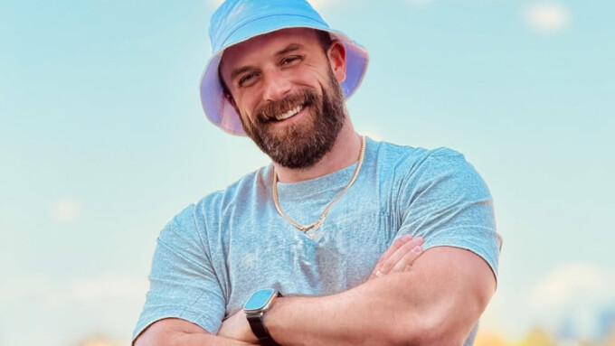 Performer Koby Falks Passes Away