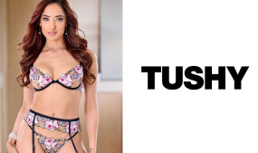 Chloe Amour Toplines Latest From Tushy