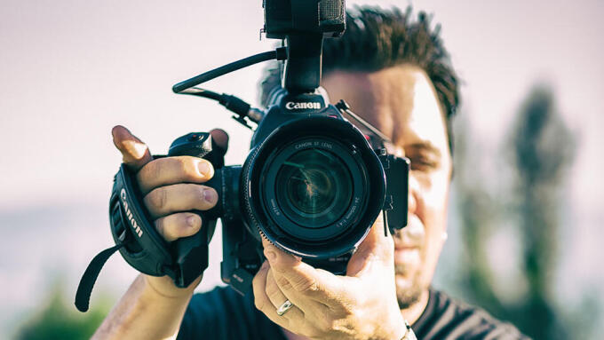 A Day With Mike Quasar: Porn, Pets and Wit That Won't Quit