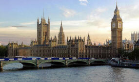 UK Moving Ahead with Plan to Outlaw 'Choking' Content