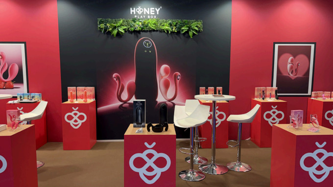 Honey Play Box Debuts 'Kai Pro' Stroker at EroSpain