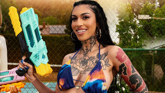 Ravyn Alexa Makes Her Digital Playground Debut