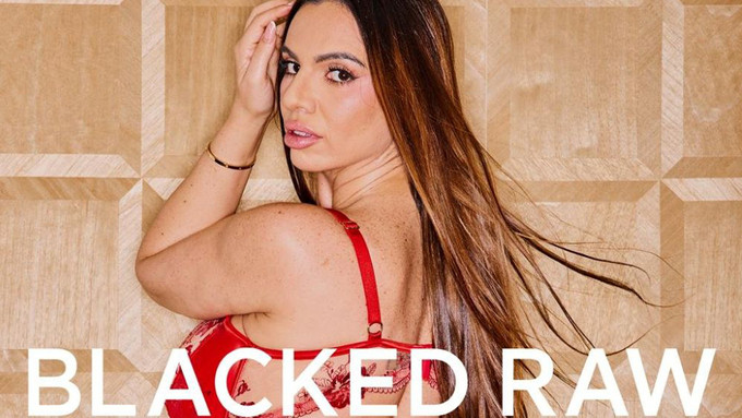 Raissa Bellini Makes Her Blacked Raw Debut