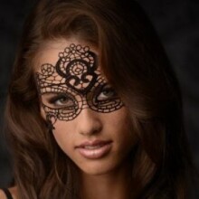 The Enchanted Black Lace Mask