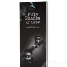 Fifty Shades of Grey Trust Me Adjustable Spreader Bar and Cuff Set