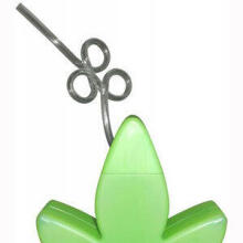 Glow in the Dark Pot Leaf Cup With Straw