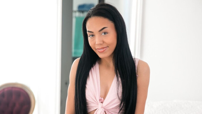 Bianca Bangs Stars in 5 New Scenes