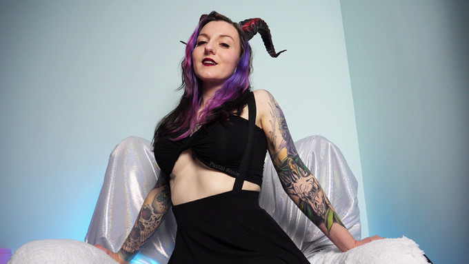 Pastel Rosie Named APClips' 'Creator of the Month' for August