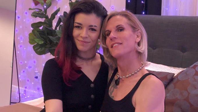 Ria Bentley Drops OnlyFans Clip With Stella Cloud