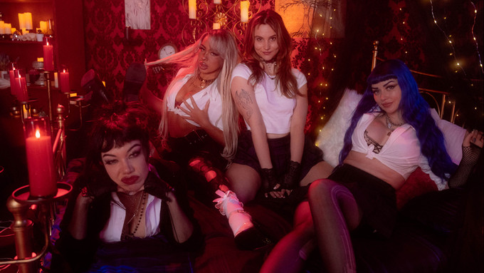 Jewelz Blu Drops 'The Craft'-Themed OnlyFans Clip