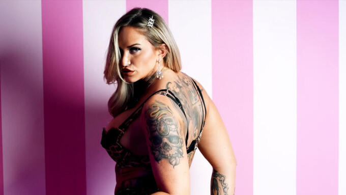 Stephanie Love Announces NightMoves Headlining Tour This Weekend