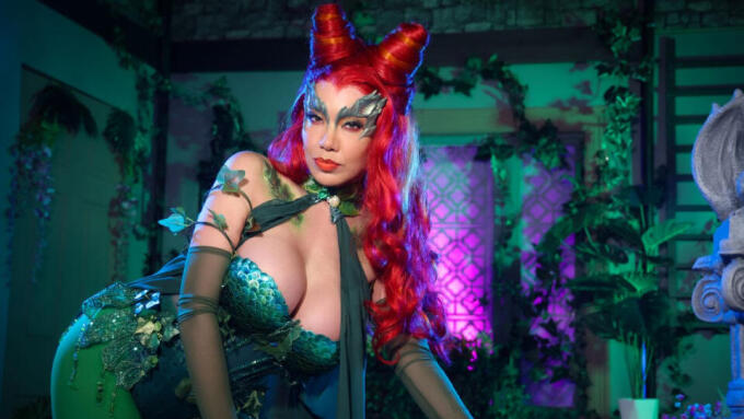 Little Puck to Celebrate Birthday With 2 Live Cam Shows on Saturday Night