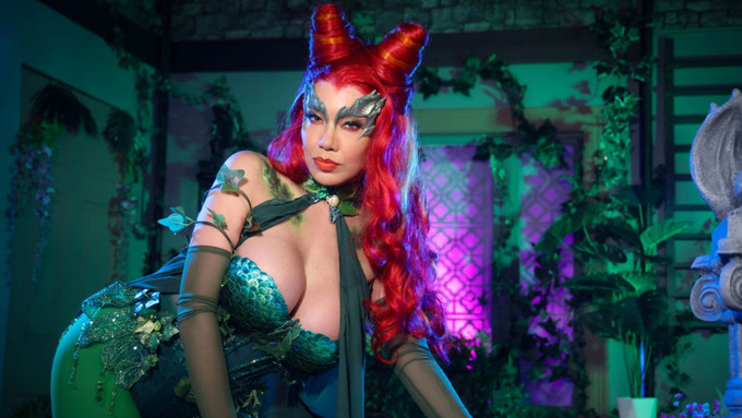 Little Puck to Celebrate Birthday With 2 Live Cam Shows on Saturday Night