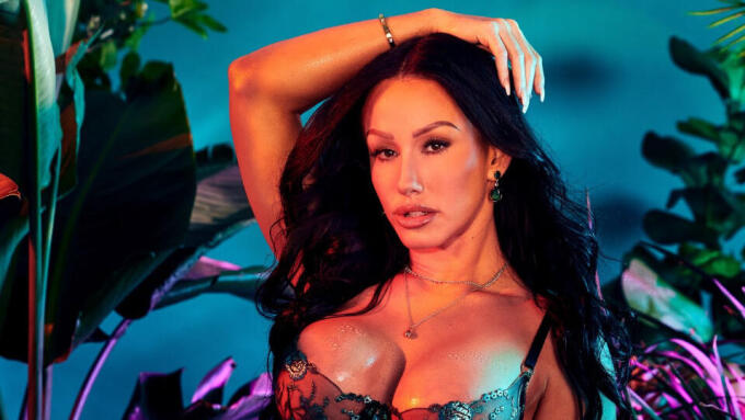 Jennifer White Guests on 'Krazy Train' Podcast