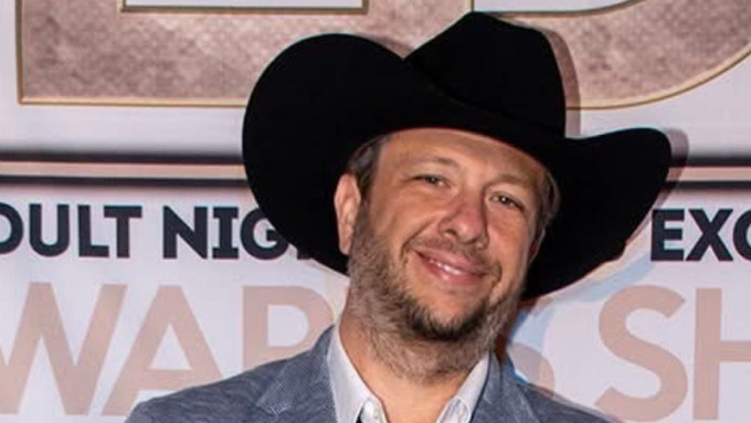 Mike Dickinson Guests on 'F.A.W.P.S.'