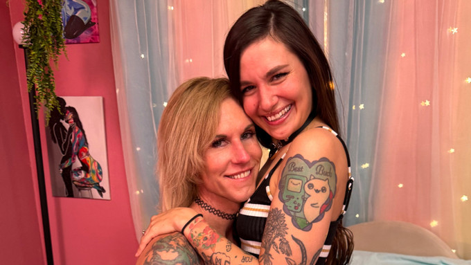 Ria Bentley Drops New OnlyFans Clip Featuring Luna Lovely