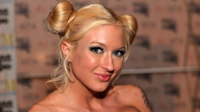 Leya Falcon to Celebrate Her Birthday at Airstrip Gentlemen's Club in Las Vegas