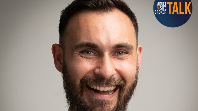 Sex Coach Cam Fraser Guests on 'Adult Site Broker Talk' Podcast