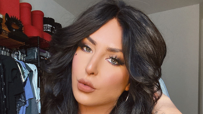 DJ Santini to Work the Turntables During XBIZ Miami