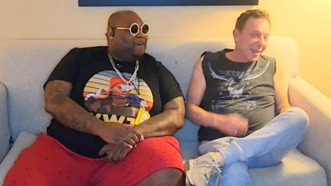 Sean Elliott Interviewed by Big Will at Exxxotica Chicago