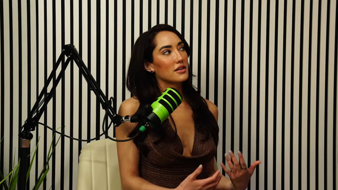 Chloe Amour Guests on 'The Naked Truth' Podcast