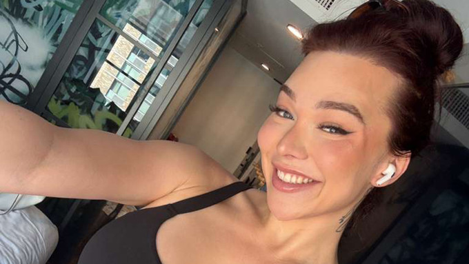 Eva Maxim and Emma Rose Guest on '2 Goons' Podcast