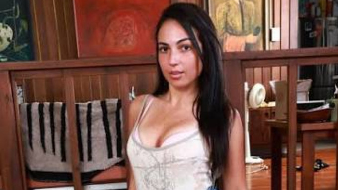 Mira Luv to Star in New Clip From Pete's POV
