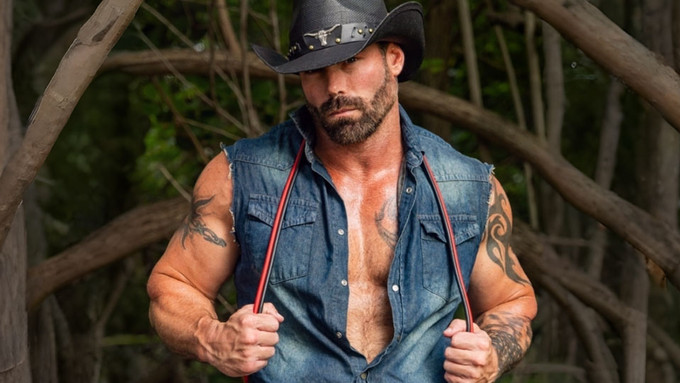 GI Joey Guests on 'In the Tub' Podcast