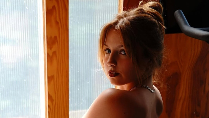 Roux Opens Up to RocaNews About Life as a Top OnlyFans Earner